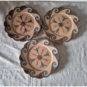 Three Barbotine Plates With Greek Wave Decor And Renaissance-style Rosette 