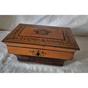 Charles X "tomb" Casket In Lemonwood And Rosewood Marquetry, Circa 1810-20