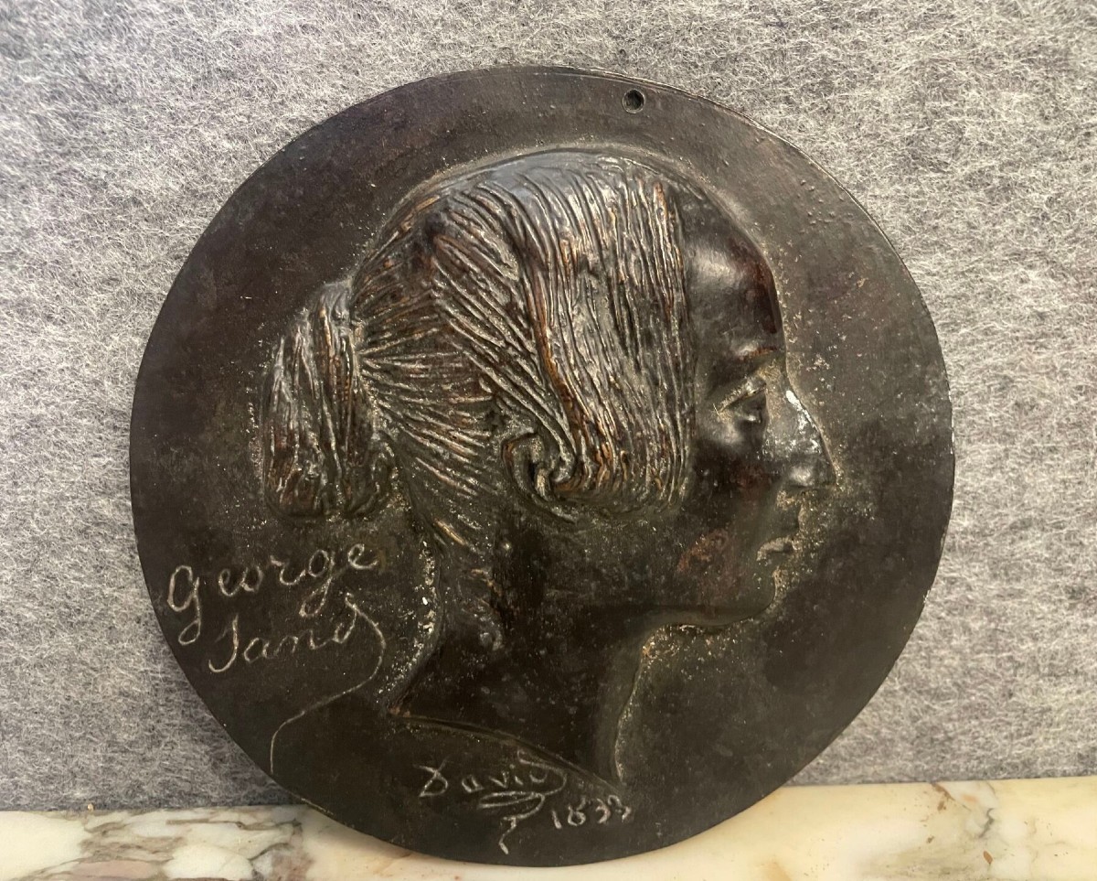 Medaglione in bronzo George Sand
