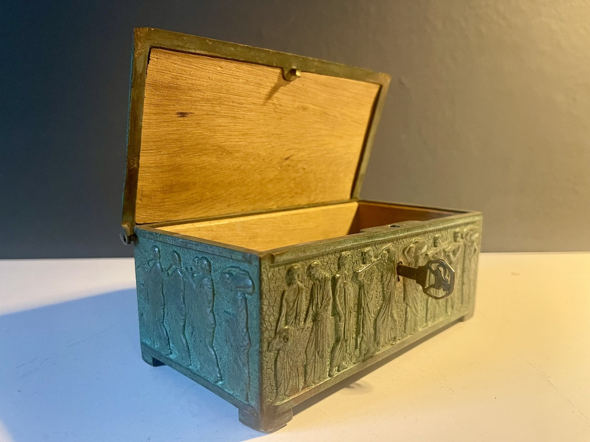 Scatola in bronzo art deco