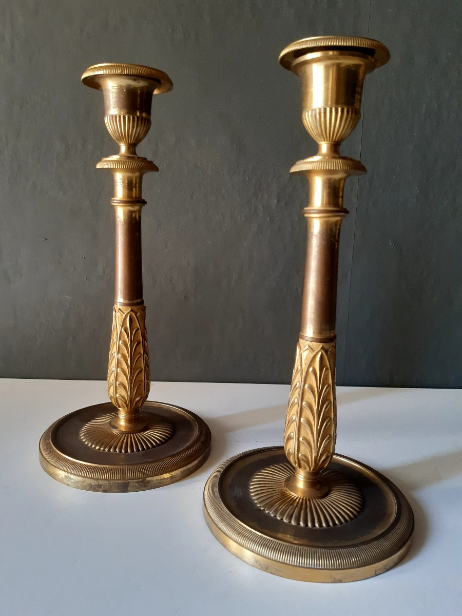 Coppia di porta candele