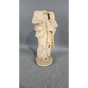Statua donna alabastro
