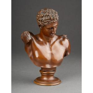 Hermann Gladenbeck: "bust Of Hermes By Praxiteles" - Patinated Bronze Sculpture From The Late 19th Century
