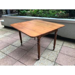 Antique 19th Century Cherry Wood Dining Table