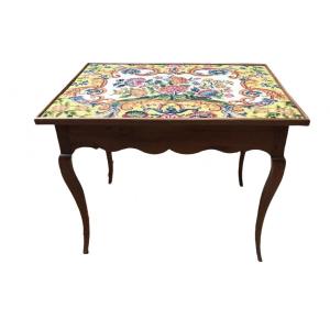 Table Middle XVIII In Walnut
