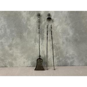 A 19th-century Louis Philippe Period Iron Shovel And Tongs Set 