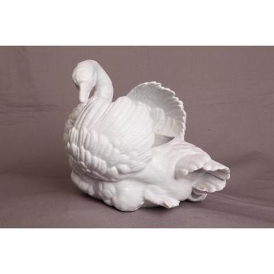 Swan Porcelain Biscuit 19th Time