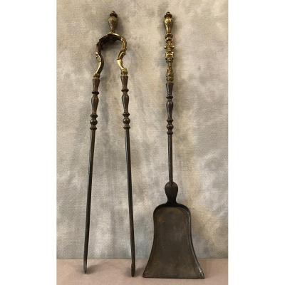 Set Of A Shovel And A Clamp In Iron And Bronze From The 19th Century