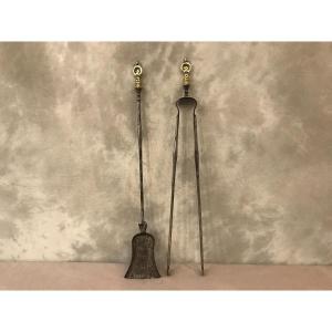 Set Of A Shovel And A Clamp In Iron And Bronze From The 19th Century