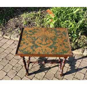 17th Century French Side Table In Burgundy Walnut, Endowed With Cordough Leather