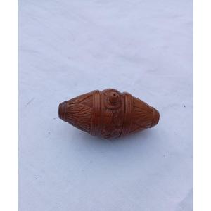 Corozo Thread (or String) Box