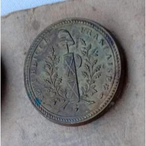 Revolutionary Button