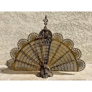 Fire Screen / Fan-shaped Spark Screen In Gilt Bronze