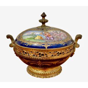 Manufacture De Sèvres - Porcelain Dragee/candy Box 