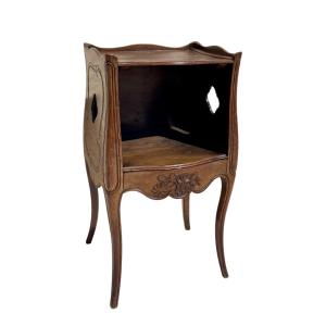 XVIIIth - Louis XV Walnut Bedside Table / Side Table