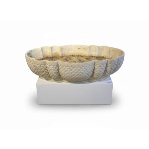 A Turkish Marble Basin Dating From The Late 19th Century, Originating From The Ottoman Empire.