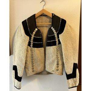 Men's "white Sheep" Outfit From The Pays Pourlet (lower Brittany) – Circa 1880 Jacket And Vest 