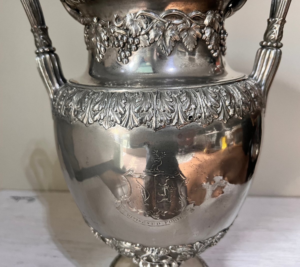 Vaso in stile Neoclassico in bronzo argentato XIX sec-photo-1