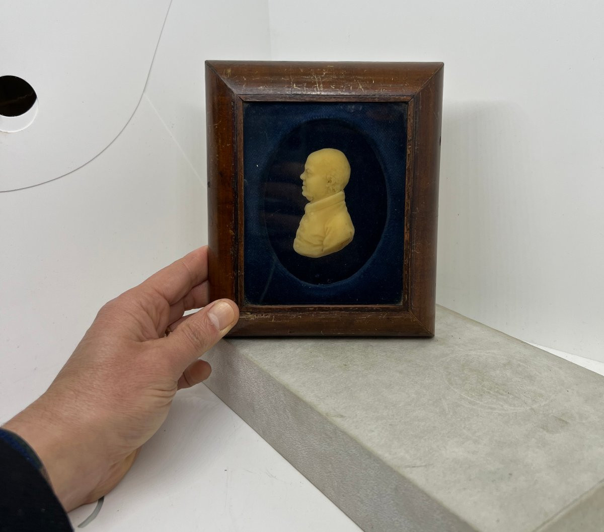 Profilo di uomo in cera XIX sec.-photo-2