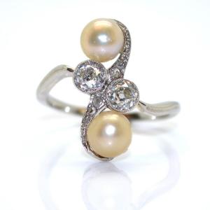 Diamond And Pearl Toi Et Moi Ring