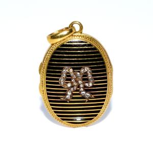 Antique Napoleon III Gold Locket Pendant