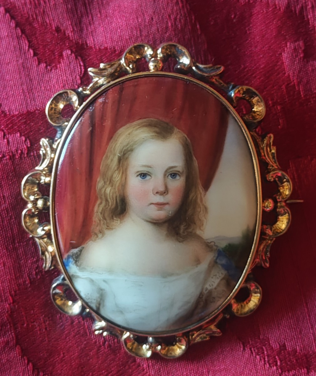 Miniatura su porcellana 