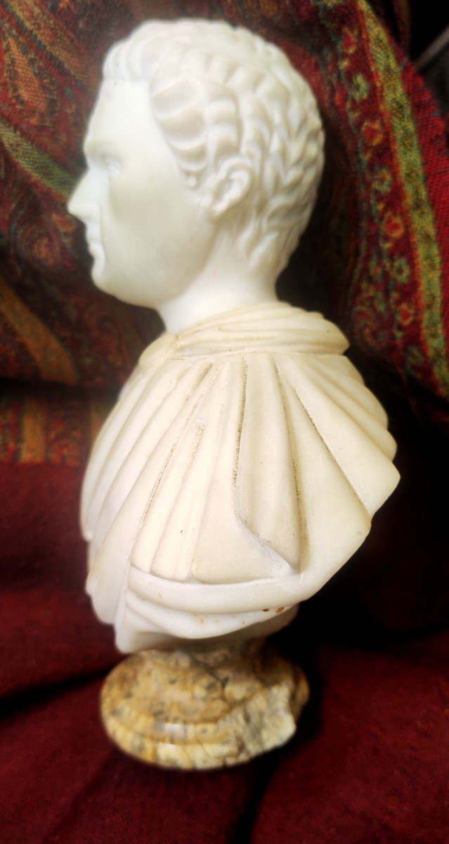 Grand tour Grand Tour ,piccolo busto raffigurante imperatore romano, piccola mancanza sul naso -photo-1