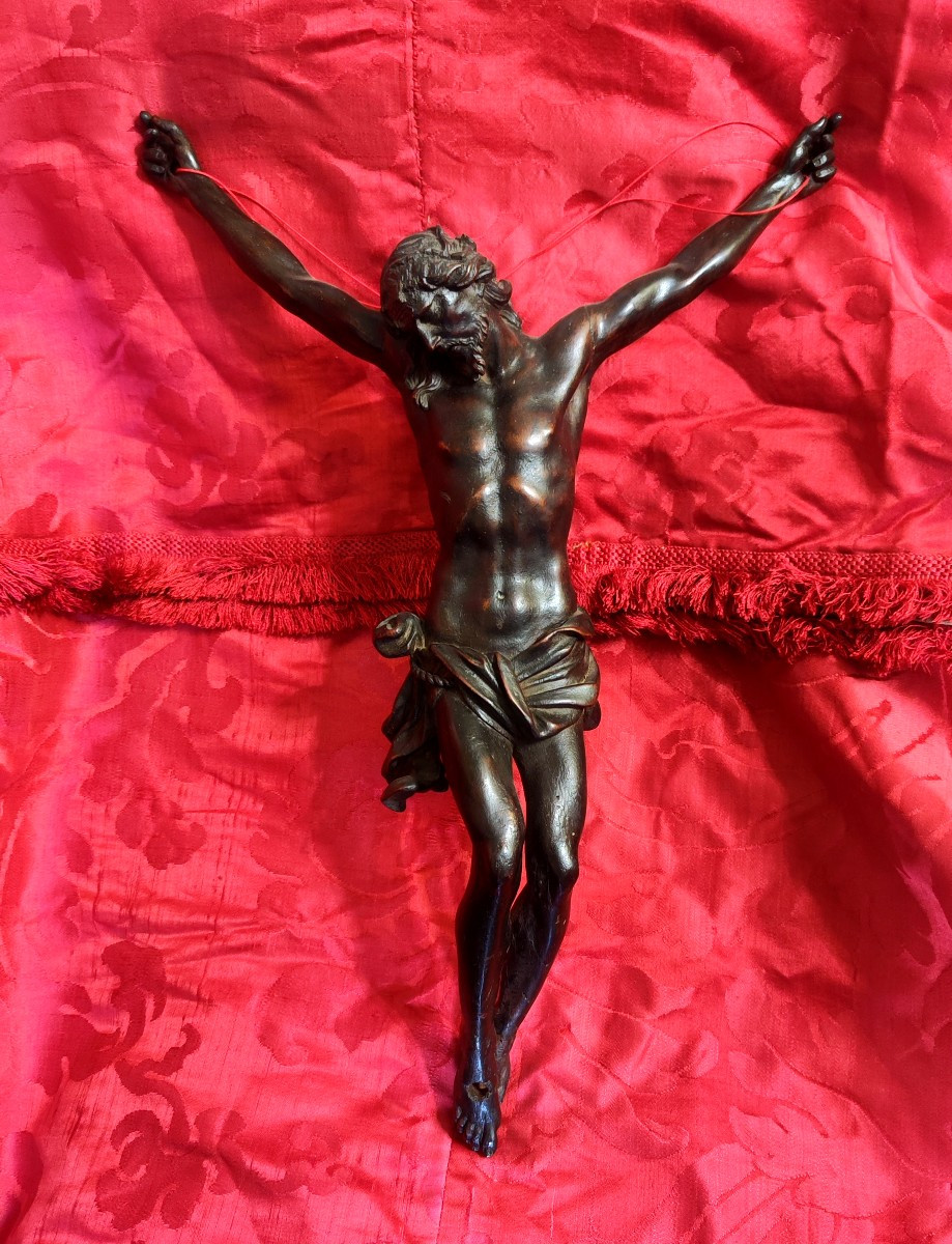 Cristo ligneocristo ligneo,scultura della seconda metà del seicento patina scura di epoca lavor