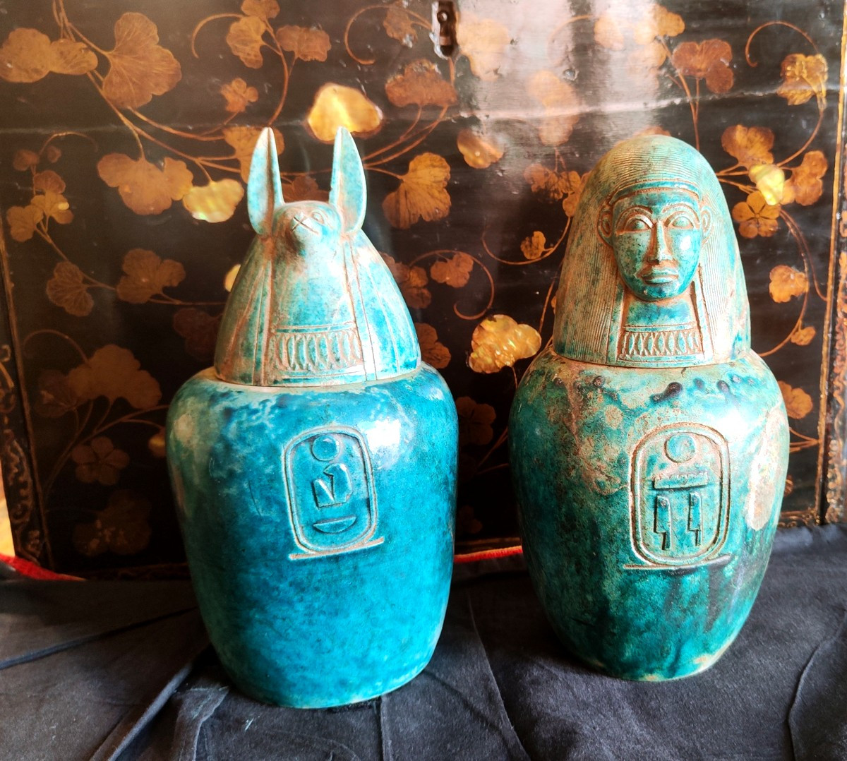 Coppia canopi eggittomania