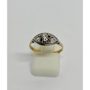 Gold Ring, Two-tone And Openwork, Set With A White Sapphire, Circa 1925, Art Deco.