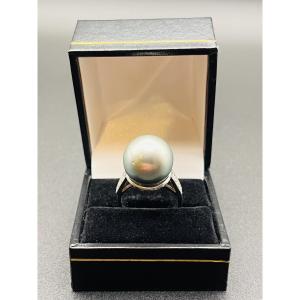 Art Deco Ring In 18-carat White Gold, Tahitian Pearl And Diamonds.