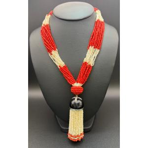 Elegant Necklace Of Fine Pearls And Red Coral.