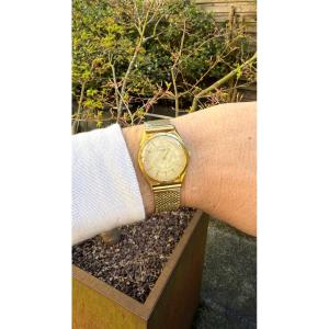 Vacheron Constantin 18k 750 Gold Vintage Watch With Gold Mesh Bracelet Circa 1960 Geneva.