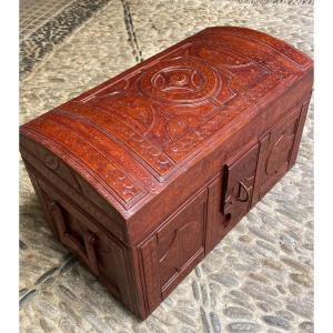 Grand Coffre Touareg Cuir Et Bois