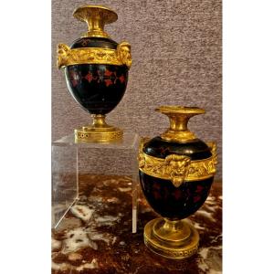 Pair Of Vases Or "pineapple Holders" In Marble And Gilded Bronze. Empire
