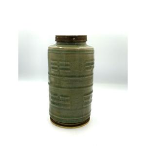 Roller Vase With Hexagram Decor - China - 19th-20th Centuries