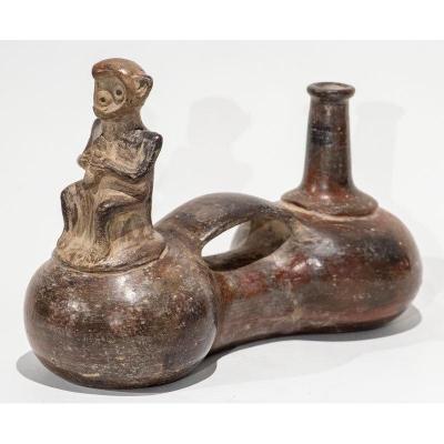 Mantegna Culture - Pre-columbian Whistling Vase With Double Body Decorated With A Monkey