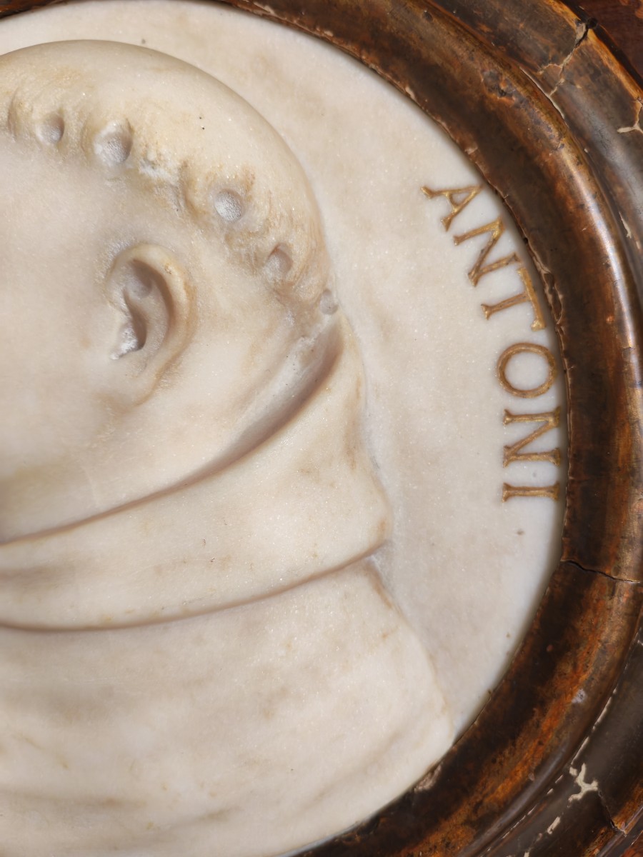 Medaglione in marmo Epoca 700-photo-4