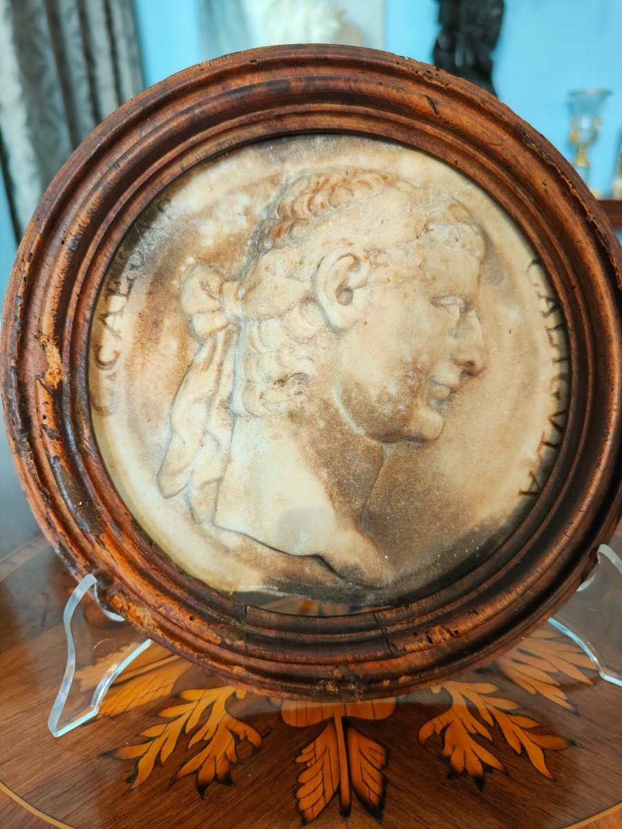 Bella serie di medaglioni in marmo, epoca 700-photo-2