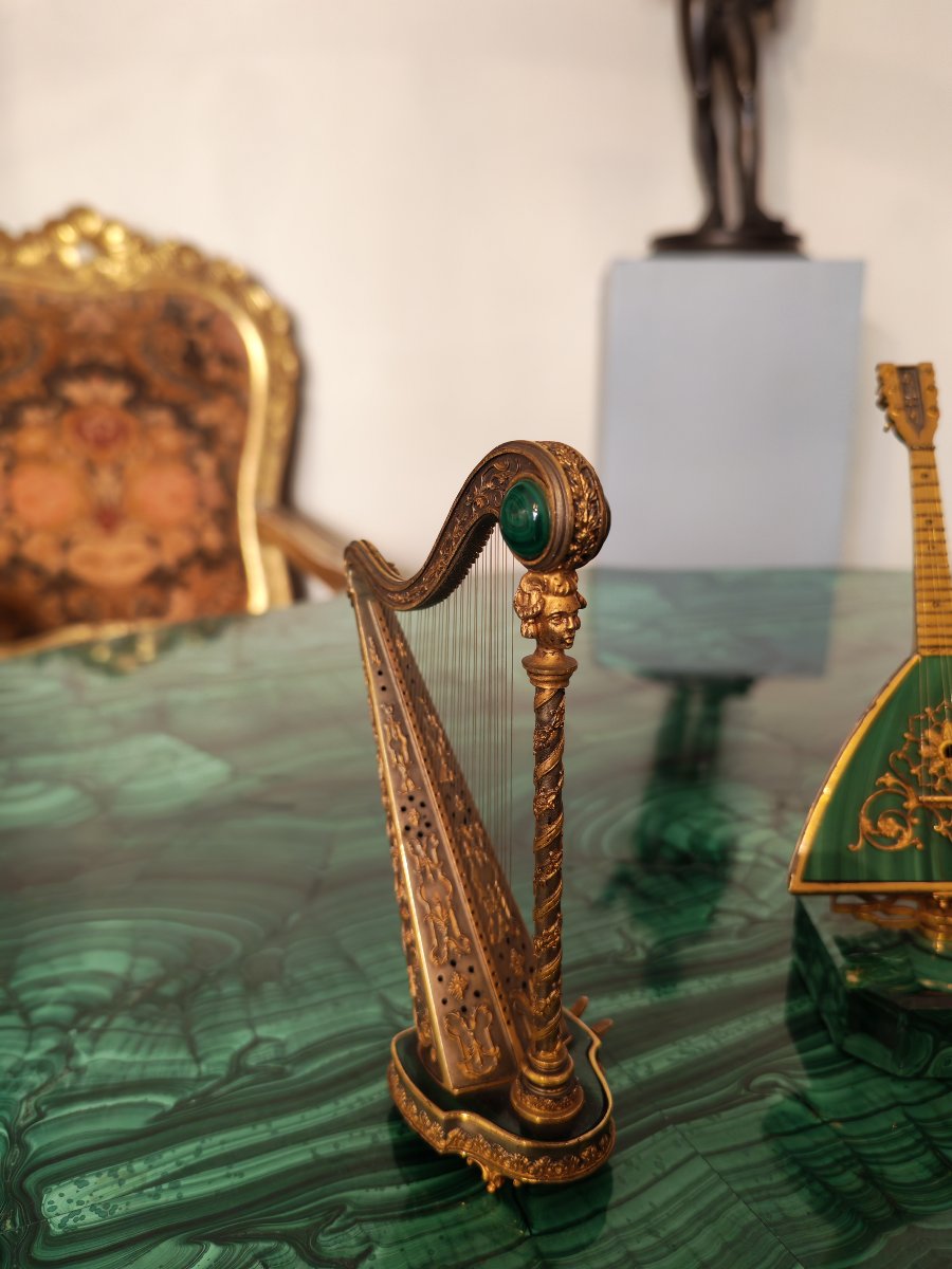 Serie di bellissimi strumenti musicali in malachite e argento-photo-1