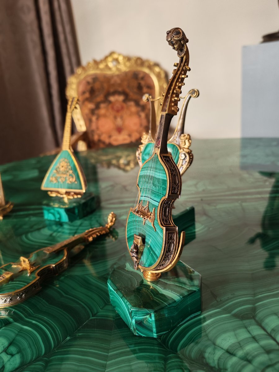Serie di bellissimi strumenti musicali in malachite e argento-photo-3