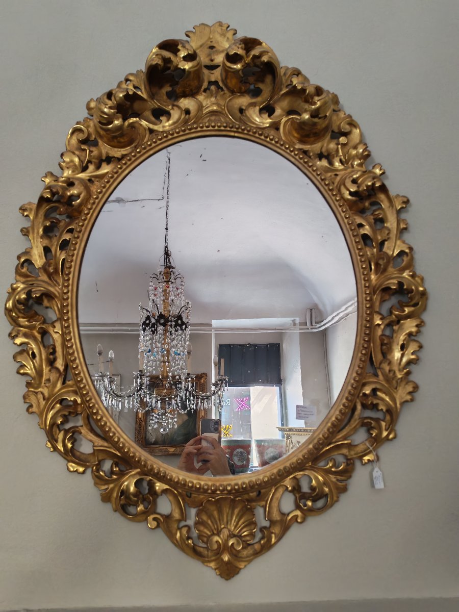 Grande specchio a Cartoccio dell'800 con doratura originale in perfetto stato