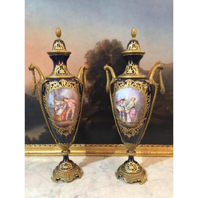 Paire De Vases En Porcelaine De Sèvres, Période: 19e Siècle