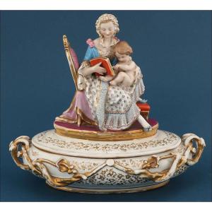 Antique Porcelain Chest, Chocolate Box Or Jewelry Box Germany, 19th C