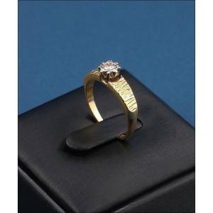 Vintage Solitaire 18k Gold Ring With Natural 3.5 Mm Diamond