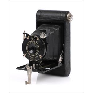 Antique Kodak Vest Pocket Model B Autographic Camera. Usa 1925–1930