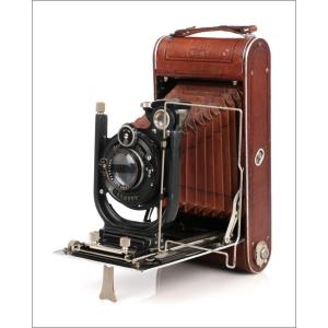 Antique Folding Contessa-nettel Cocarette Luxus IV Camera. Germany, 1916–1922