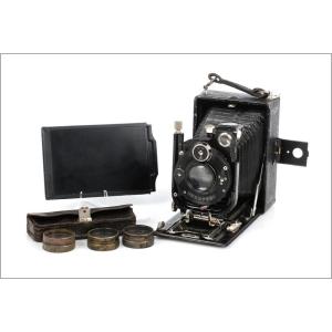 Título Inglés: Antique And Rare Elwe Bellows Camera. Extras. Germany And France, Circa 1920