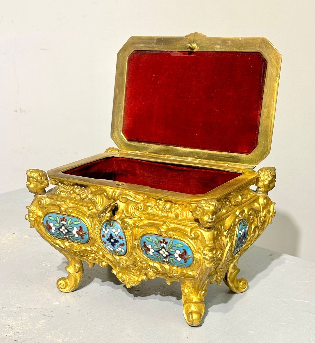 Portagioie in bronzo dorato e smalti-photo-2