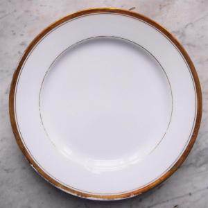 Suite Of 22 Paris Porcelain Plates, Decorated With Fine Gold, 19th Century